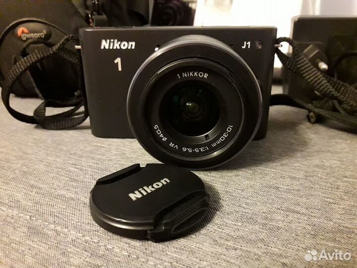 Nikon 1 J1