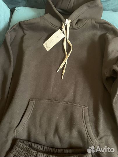 Спортивные костюмы женские