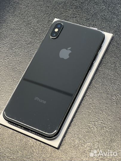 iPhone X, 256 ГБ