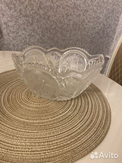 Хрустальная ваза