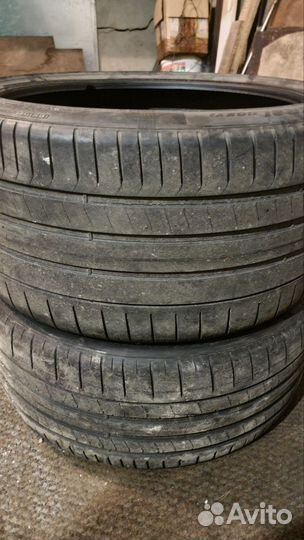 Pirelli P Zero 275/35 R21 и 315/30 R21