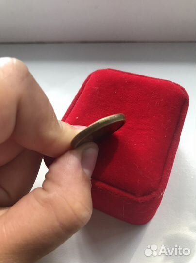 Монета 10 рублей с браком