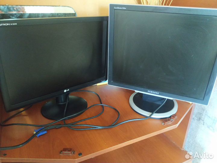 Монитор SAMSUNG