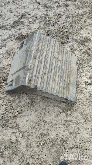 Крышка аккумулятора scania