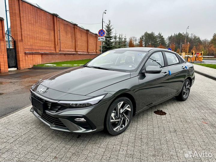 Hyundai Elantra 1.5 CVT, 2023, 75 км