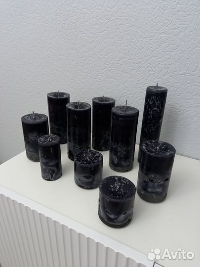 Свечи на бетоне