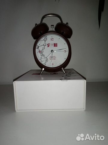 Часы будильник