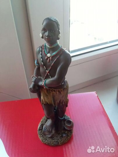 Статуэтка полистоун