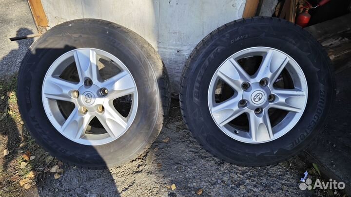 Оригинальный комплект колес Toyota Land Cruisre200