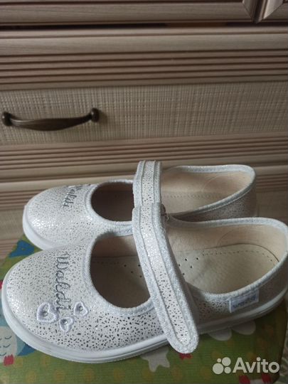 Туфли для девочки 28 размер