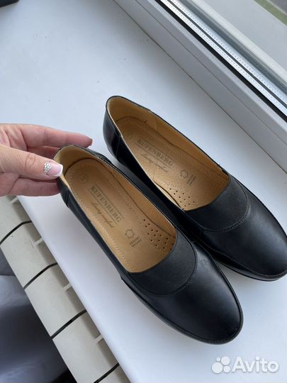 Туфли лодочки новые