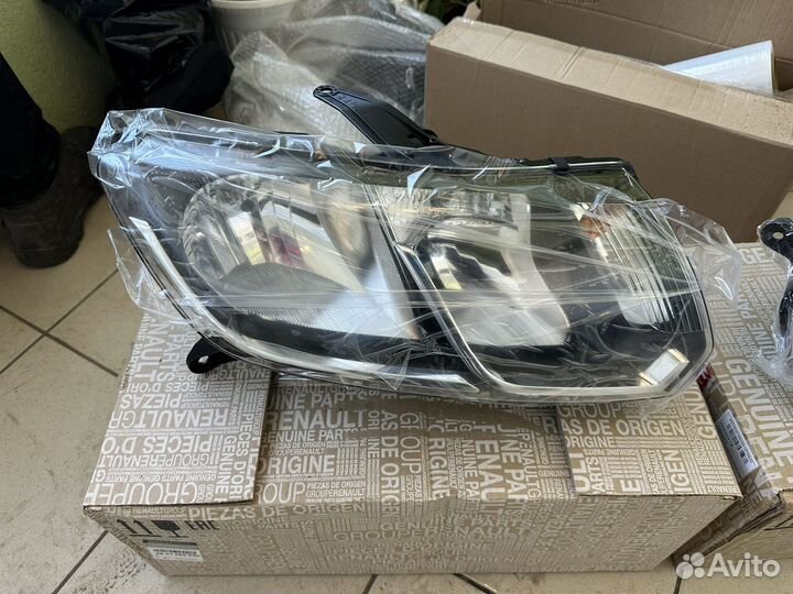 Фары передние Renault Sandero Stepway 2 Новые