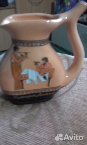 Вазы из глины в древнегреческом стиле