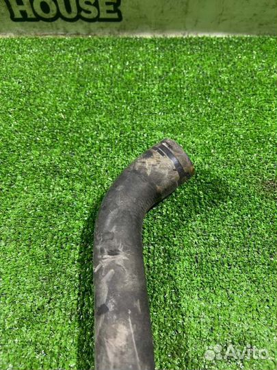 Патрубок радиатора Volkswagen Passat B6 BVY 2007