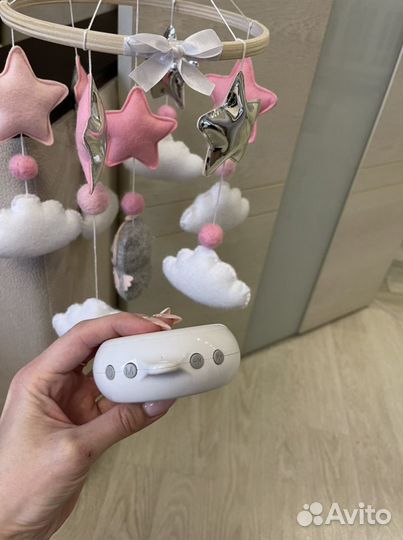 Детский мобиль в кроватку