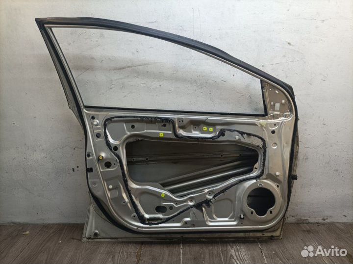 Дверь передняя левая Honda Civic хетчбэк 5дв