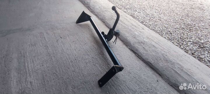 Фаркоп Ниссан Кашкай j11