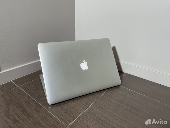 Apple MacBook Pro 15 2015 16/256 Core i7/ Retina