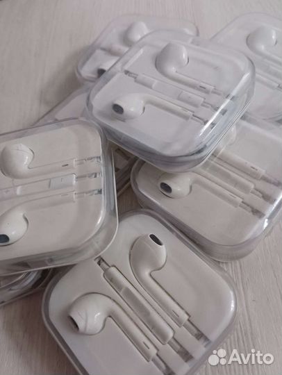 Наушники, кабели, блоки питания