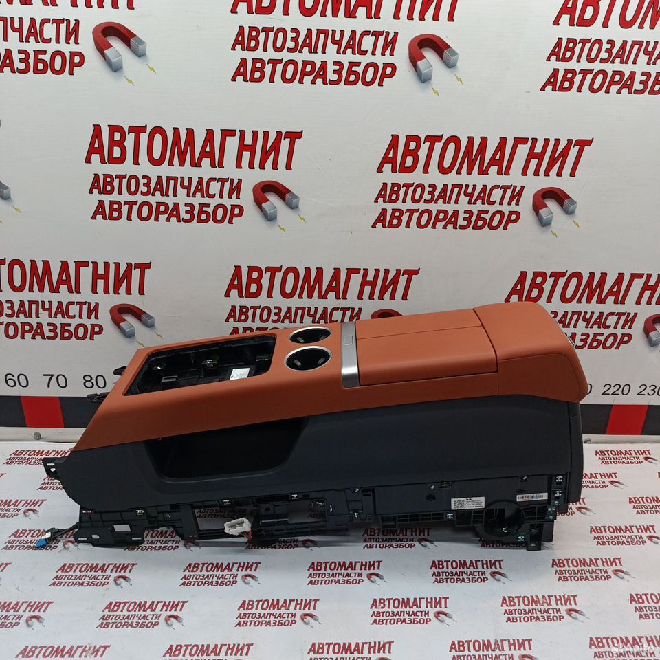 Подлокотник консоль холодильник Lixiang L6