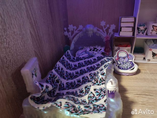 Кровать Эбби. Аксессуары Монстр Хай