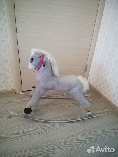 Лошадь качалка