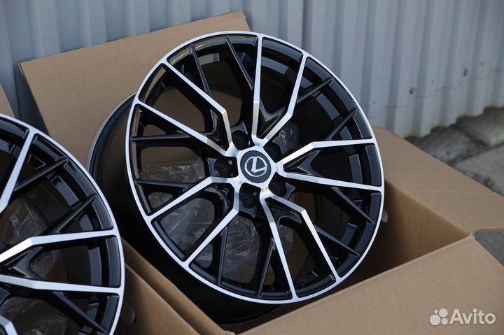 Диски R18 5x114,3 Lexus GS модель 331 bkf