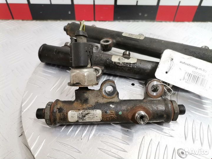 Датчик давления топлива Land Rover 1387695