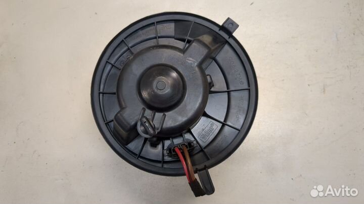 Двигатель отопителя Volkswagen Touran, 2005