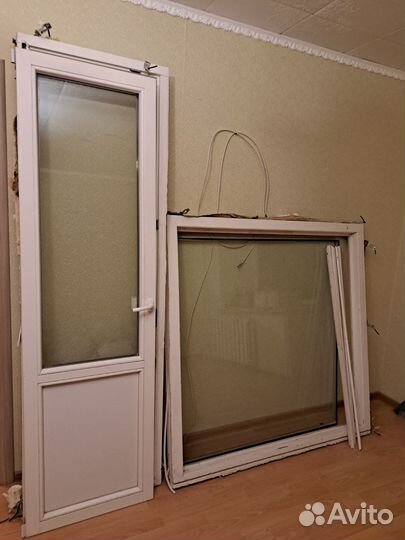 Деревянное окно со стеклопакетом б/у