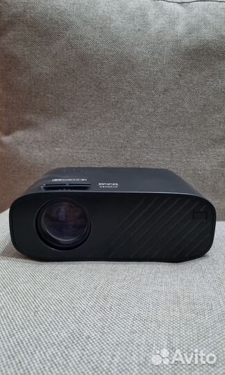 Проектор Everycom m7w