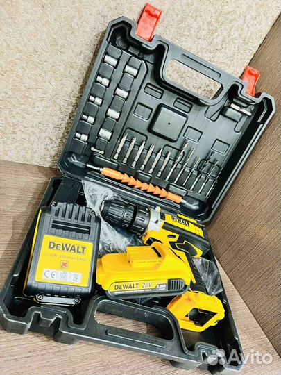 Шуруповерт dewalt 20v