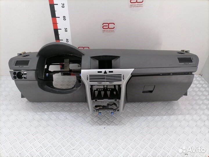 Торпедо (панель передняя) для Opel Astra H