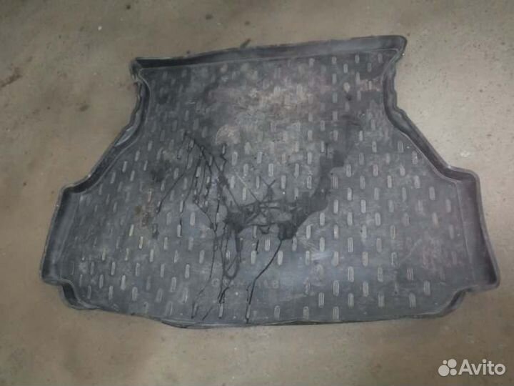 Коврик багажника Лада Гранта 11186 2015