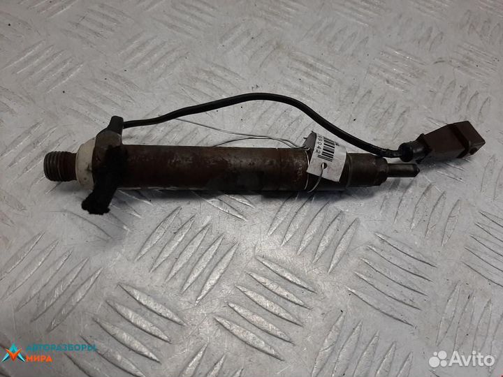 Форсунка Volkswagen Lupo 6X 1998 028130202S