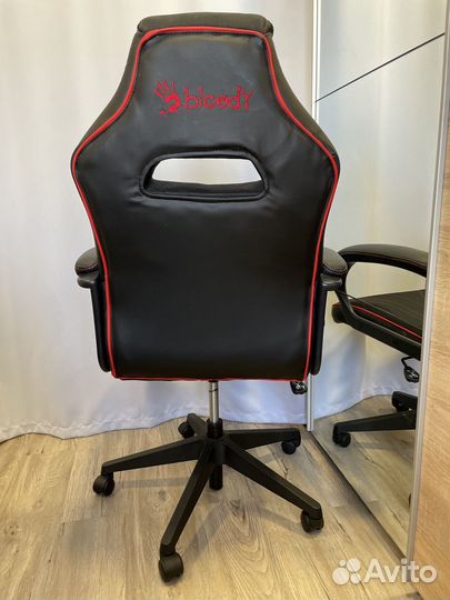 Компьютерное кресло bloody GC-100