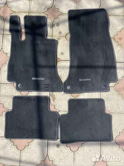 Автомобильные коврики ворсовые