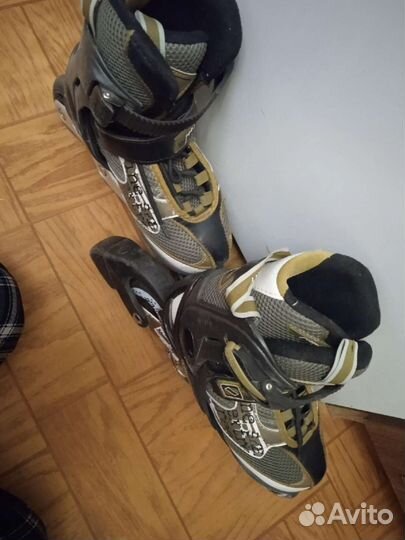 Роликовые коньки