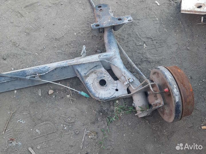 Балка Renault clio symbol