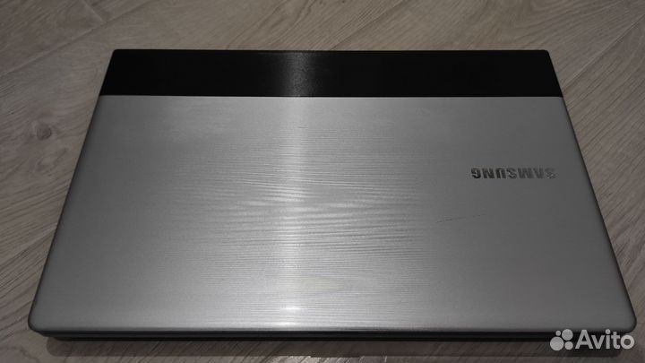 Ноутбук Samsung NP300E7A, i5-2450M