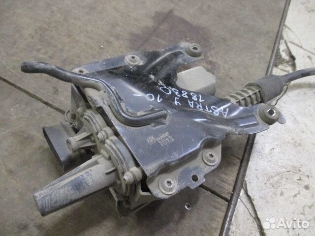 Моторчик стояночного тормоза Opel Astra J 2009-201