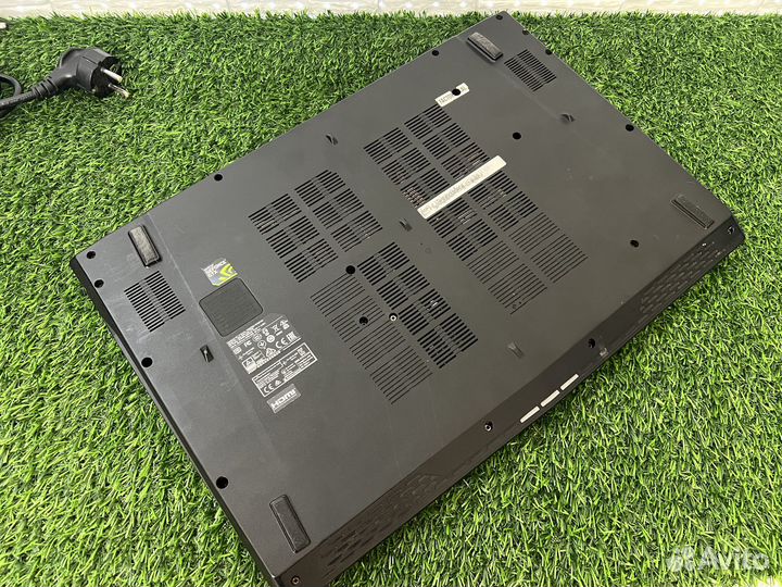 Ноутбук MSI MS-1799