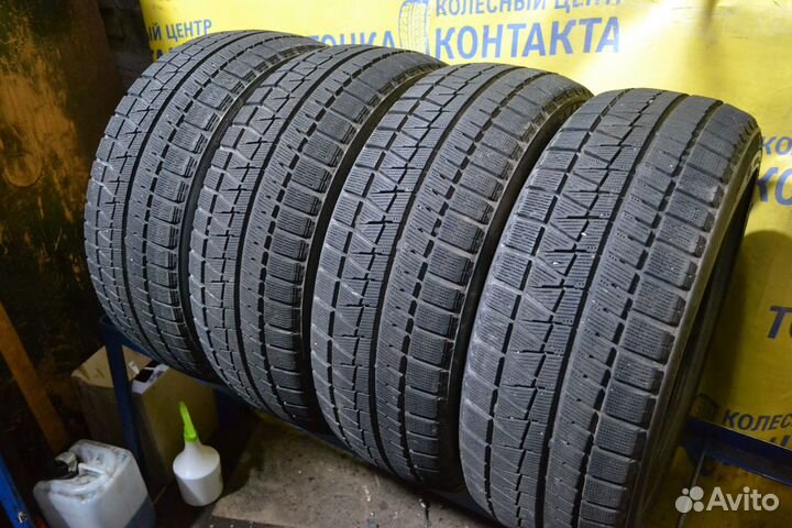 Bridgestone Blizzak Revo GZ 215/45 R17