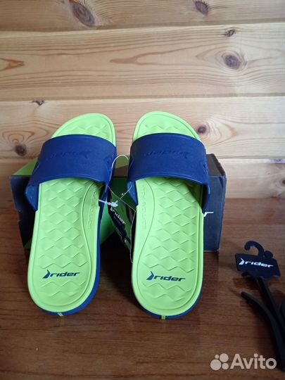 Сланцы мужские 42 размер