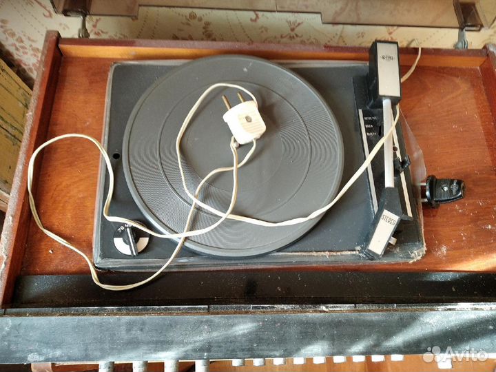 Проигрыватель винила