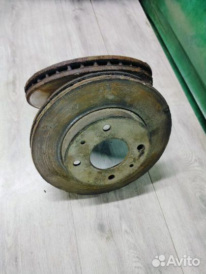 Диск тормозной передний Mitsubishi Space Star 1.6