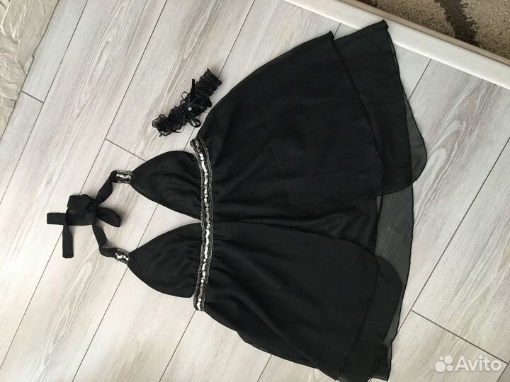 Пеньюар и подвязка