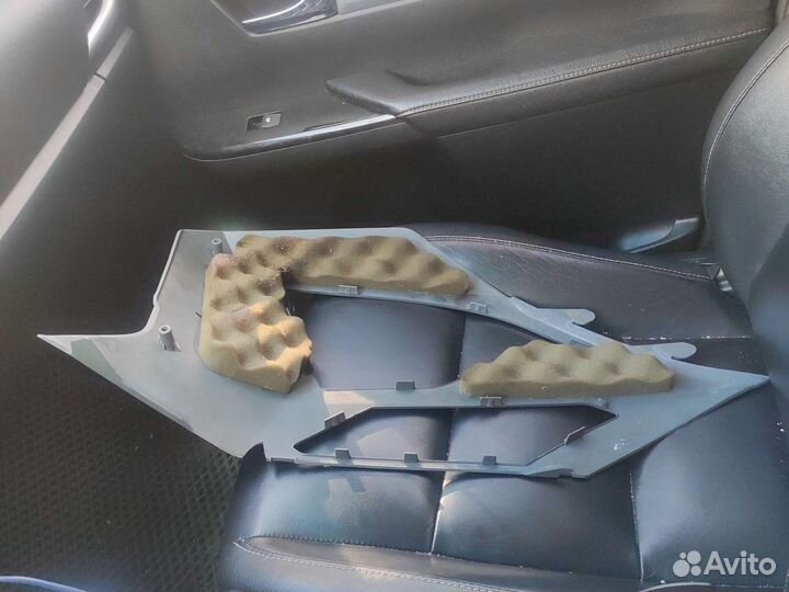 Верхняя накладка для снегохода linx