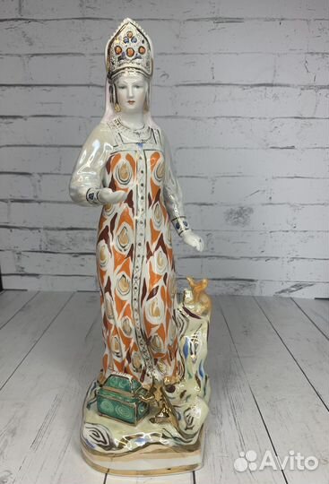 Статуэтка Хозяйка медной горы дулево