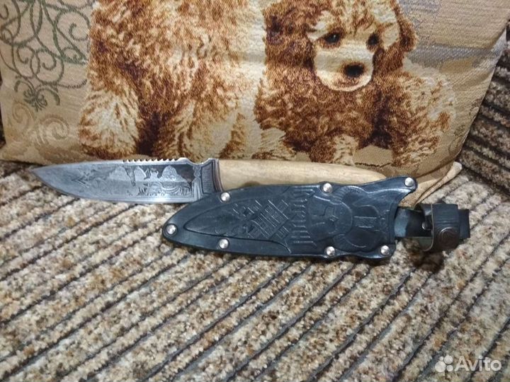 Туристический нож 